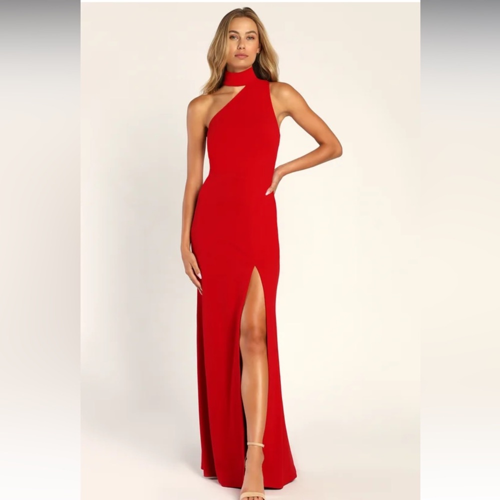 Lulu’s Keep it Interesting Red Asymmetrical Cutout Halter Maxi Dress size M